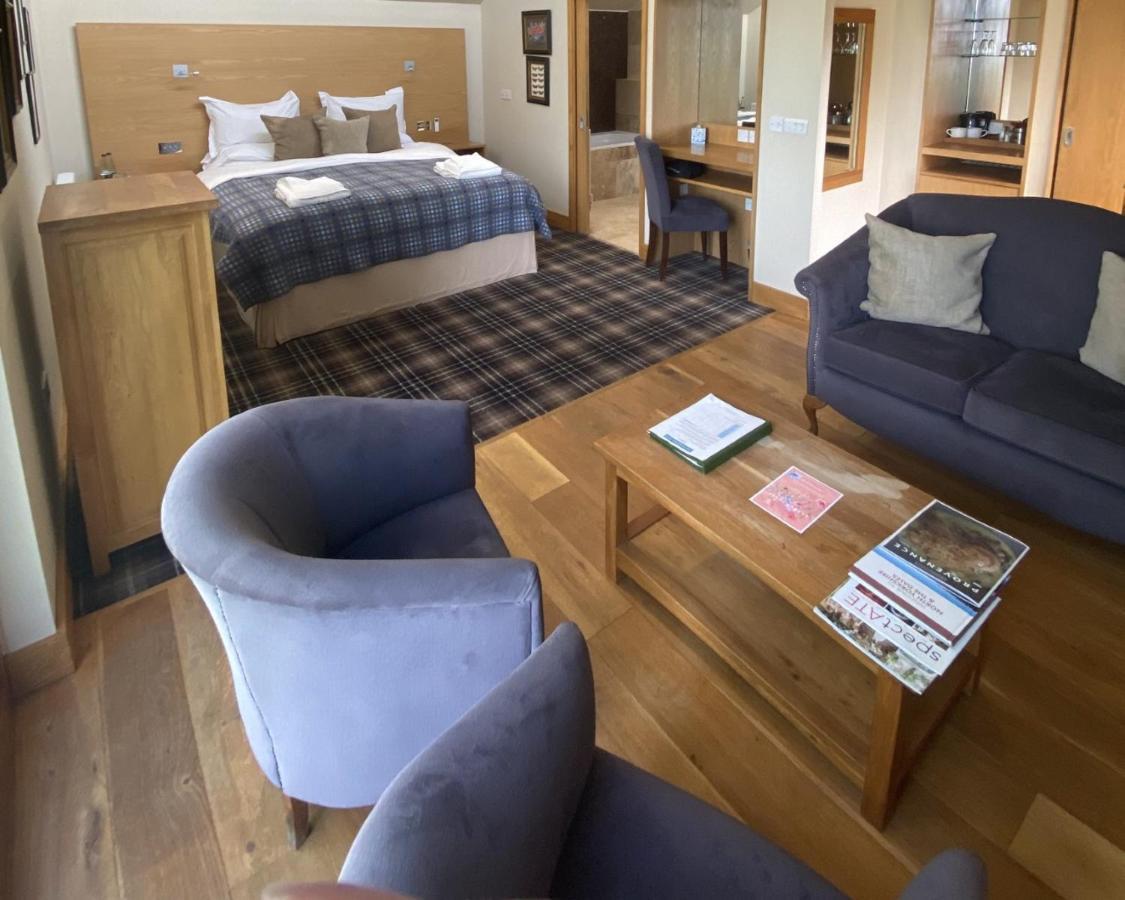 ホテル The Carpenters Arms Felixkirk エクステリア 写真